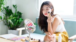 8 Tips Makeup ala Korea untuk Tampilan Awet Muda