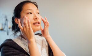 4 Tahapan Skincare Usia 30 Tahun agar Kulit Tetap Sehat