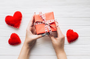 Hadiah Romantis untuk Pasangan Love Language Quality Time