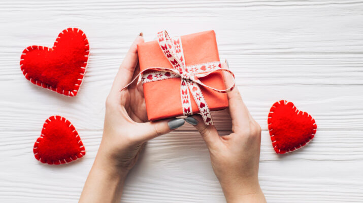 Hadiah Romantis untuk Pasangan Love Language Quality Time