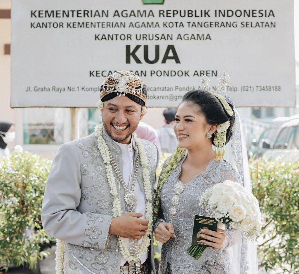 Intimate Wedding di KUA Pilihan Sederhana Penuh Makna
