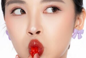 Tips Ombre Bibir Natural Pakai Dua Tinted Lip Balm