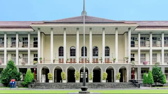 Rektor UGM Telah Digugat Jokowi ke PN Sleman