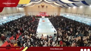 Pencari Kerja Baku Hantam Berebut QR Code di Job Fair Bekasi