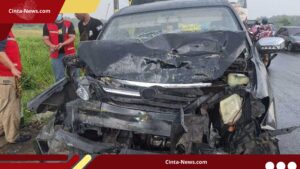 Sopir Diduga Ngantuk, Avanza Tabrak Truk di Kulon Progo, Tiga Orang Luka Berat