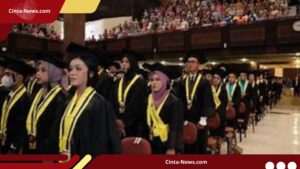 Wisudawan UGM Gelar Aksi Tuntut Keadilan untuk Argo