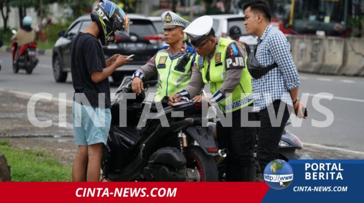 Aturan Pasang Pelat Nomor Kendaraan, Bisa Didenda Rp 500 Ribu.