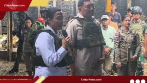 Sri Mulyani di Nduga: Pesawat Disasar, Pakai Rompi Antipeluru