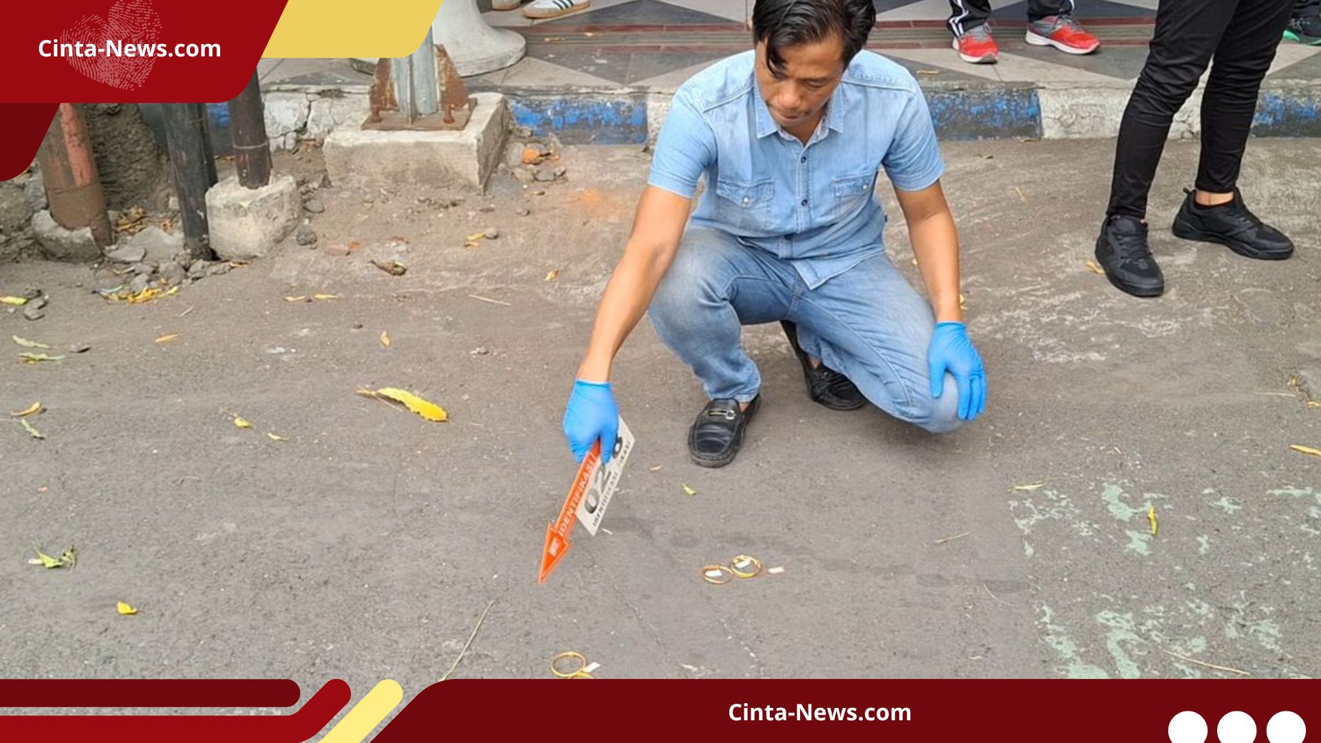 Perampok Berani Bobol Toko Emas di Lumajang Tengah Hari