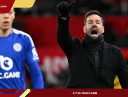 Leicester City Resmi Pisah dengan Ruud van Nistelrooy