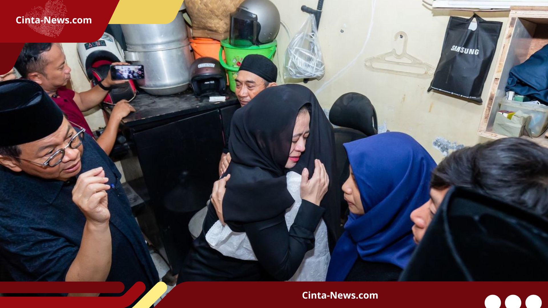 Puan Maharani melakukan takziah ke rumah keluarga almarhum Affan Kurniawan