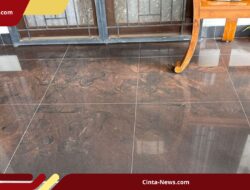 Warga Depok Keluhkan Gatal dan Batuk Akibat Terpaan Debu Tanah Merah