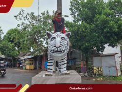 Patung Macan di Kediri Viral Karena Mirip Zebra, Ini Penjelasan Sang Kepala Desa