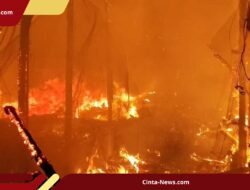 Kios Ludes Dilahap Api di Pasar Lemahabang Cirebon, Pedagang Histeris dan Hampir Pingsan