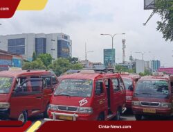 Lima Trayek Angkot Bekasi Lumpuh Imbas Penolakan terhadap Bus Trans Beken
