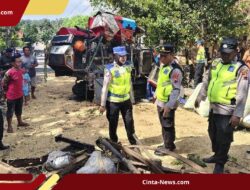 Kecelakaan Maut di Banyumas, Truk Muat Alat Berat Rem Blong dan Hantam Tebing