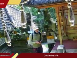 Aksi WNA Ambil Uang Kotak Donasi Viral di Medsos, Polisi Selidiki Identitas Pelaku