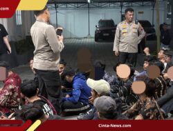Polisi Ringkus 33 Orang Usai Aksi Nyalakan Flare di Laga Persis Solo Vs Dewa United