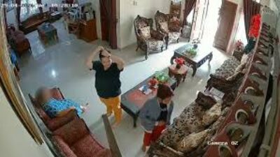 Perampokan
