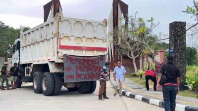 Para Pemasok IKN Blokade Bendungan Sepaku Semoi