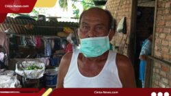 Warga Kampar Mengeluh Batuk dan Sesak, Rumah Petani Berjarak 200 Meter dari Titik Api