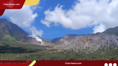Kemunculan Api Biru di Kawah Papandayan Picu Penurunan Kunjungan Wisata hingga 75 Persen