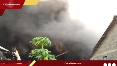 Kebakaran 9 Gudang di Tangerang: Dua Personel Damkar Tumbang Akibat Asap Pekat